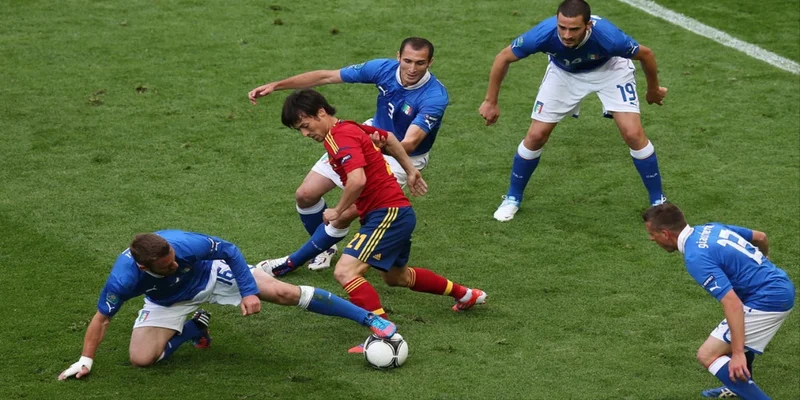 Vai trò quan trọng ảnh hưởng đến trận đấu của pha tackle ( tắc bóng)